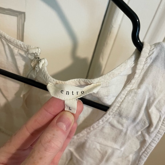 Tan and white checkered tank top - Picture 3 of 7